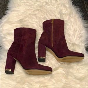 Michael kors boots great color